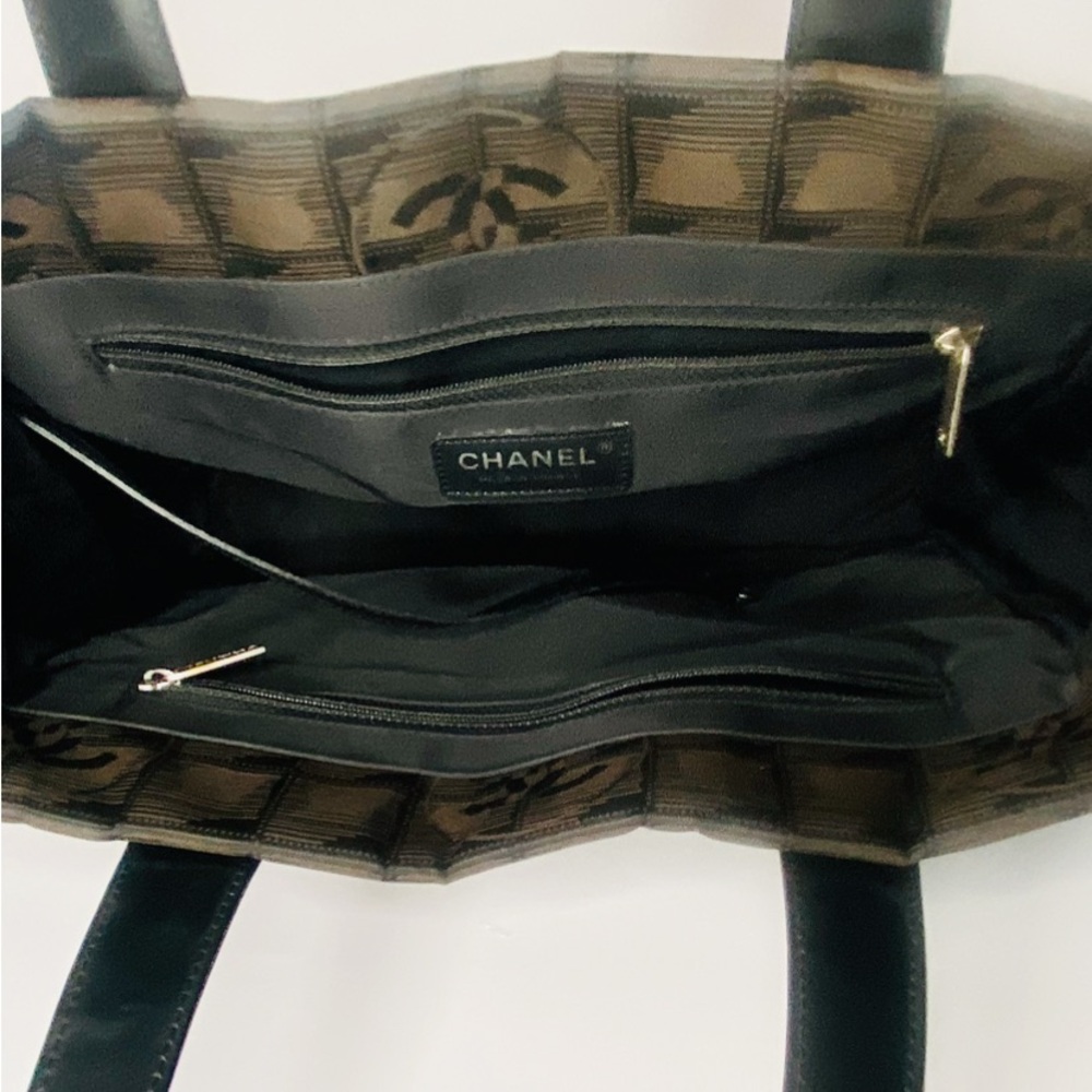 AUTHENTIC EUC CHANEL NEW TRAVEL LINE TOTE BAG - Picture 11 of 15